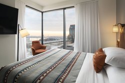  - Moxy Hotel by Marriott Downtown Louisville - I-64, Exits 4 & 5B