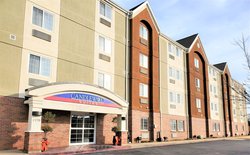  - Candlewood Suites Fayetteville - I-49, Exit 62