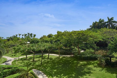 SANYA MARRIOTT YALONG BAY - Photo 11