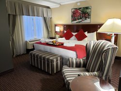  - Le Nouvel Hotel & Spa Montreal