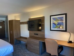  - Holiday Inn Express & Suites Chatsworth
