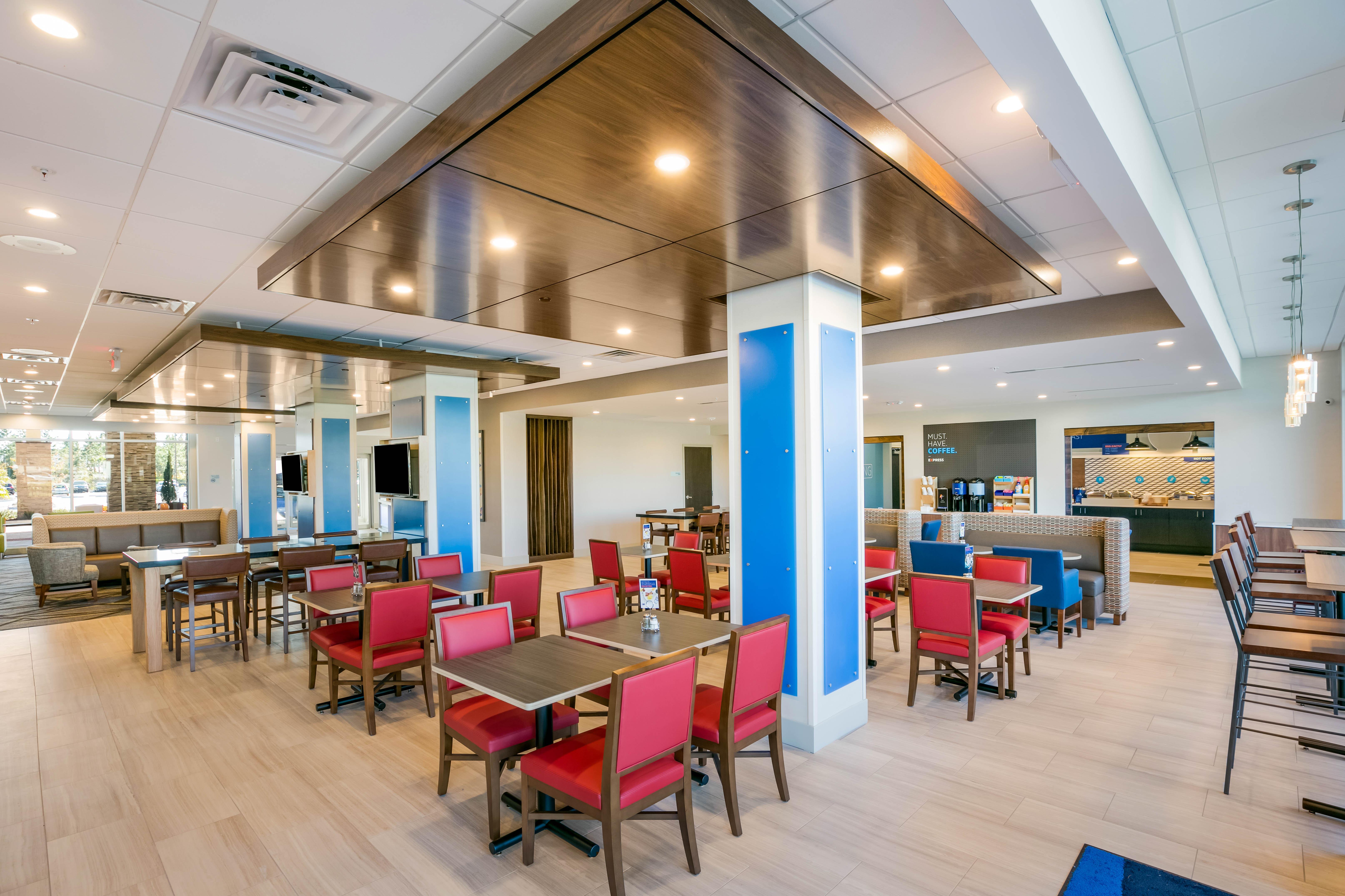 Holiday Inn Express & Suites, Jacksonville Town Center, photo 4