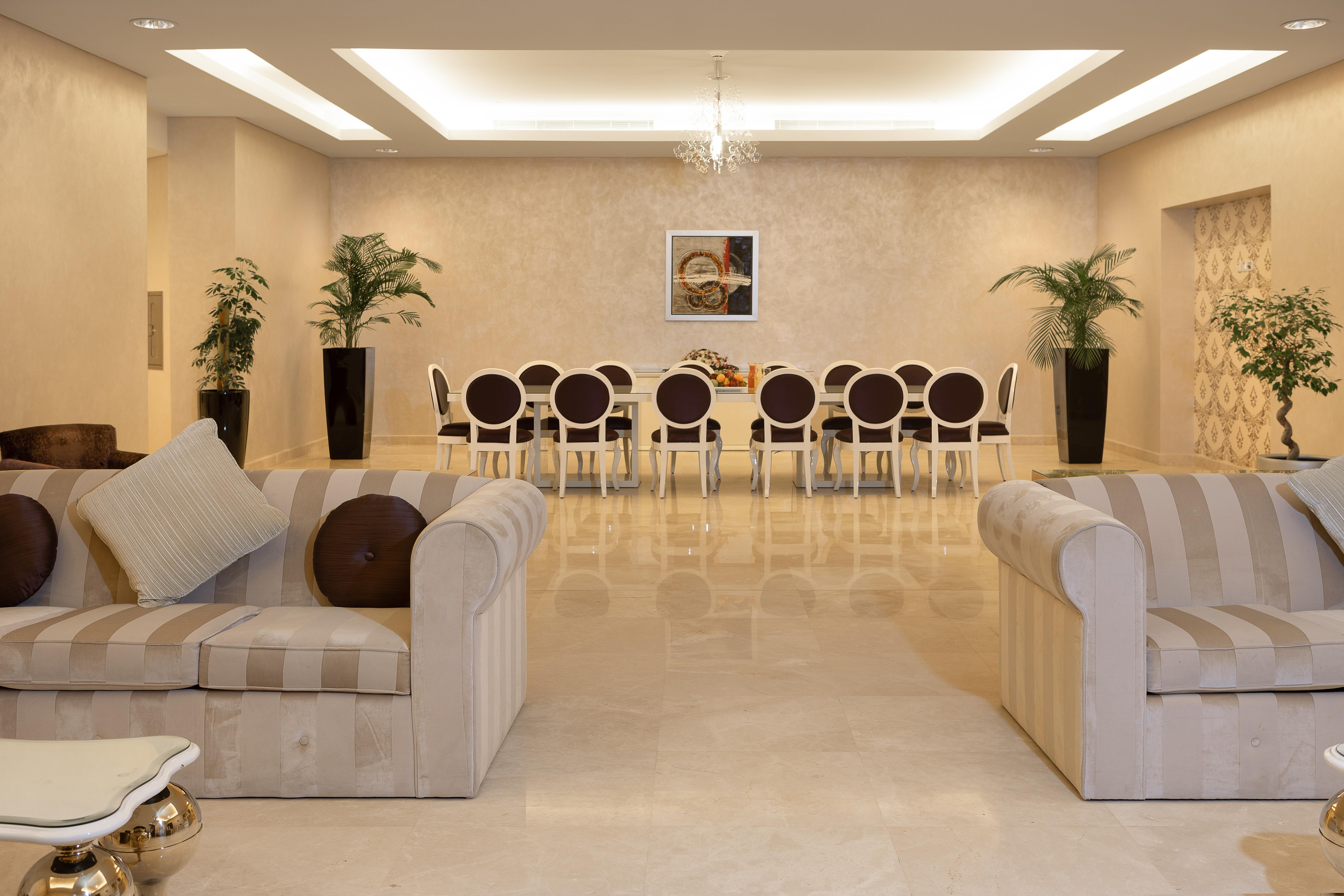 CROWNE PLAZA ITCC BY IHG-guestroom-Bridal Suite For The Dream Night.jpg