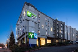  - Holiday Inn Express & Suites Airport SeaTac