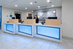  - Holiday Inn Express & Suites Airport SeaTac