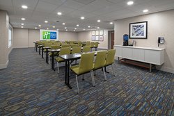  - Holiday Inn Express & Suites Airport SeaTac