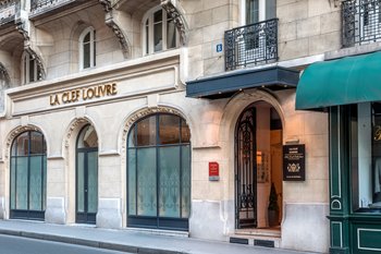 LA CLEF TOUR LOUVRE PARIS BY THE CREST COLLECTION