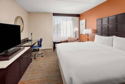  - Renaissance Hotel by Marriott Indianapolis North Carmel