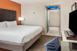  - Renaissance Hotel by Marriott Indianapolis North Carmel