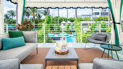  - Kimpton Surfcomber Hotel Miami Beach