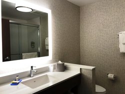  - Holiday Inn Express & Suites Airport Phoenix