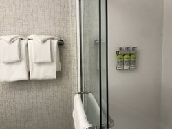  - Holiday Inn Express & Suites Airport Phoenix