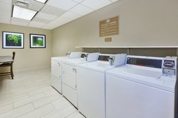  - Candlewood Suites Airport Grand Rapids