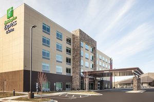 Holiday Inn Express & Suites Hudson - I-94, Exit 2, WI - See Discounts