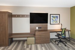  - Holiday Inn Express & Suites Hudson - I-94, Exit 2
