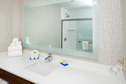 - Holiday Inn Express & Suites Downtown West Los Angeles