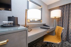  - Crowne Plaza Hotel Warwick - I-95, Exit 28B