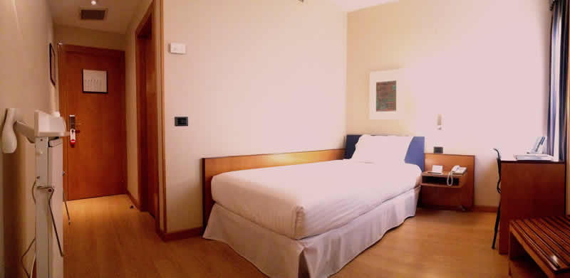 CIVIS JAIME I-guestroom-Room.jpg