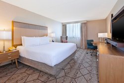  - Crowne Plaza Hotel North Columbus - I-71, Exit 119