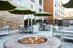  - Fairfield Inn & Suites by Marriott Rancho Cucamonga - I-15, Exit 110