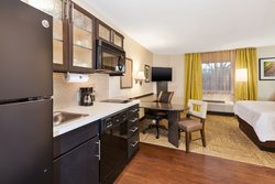  - Candlewood Suites Huntersville - I-77, Exit 25