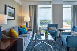  - Renaissance by Marriott Hotel Montgomery - I-65, Exit 172