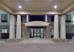  - Holiday Inn Express & Suites Denton - I-35, Exit 469