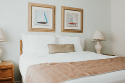  - Nye Beach Condos & Cottages Newport