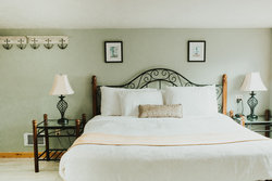  - Nye Beach Condos & Cottages Newport