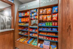  - Staybridge Suites Davenport - I-74, Exit 1