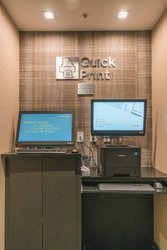  - Courtyard by Marriott Hotel West Springfield