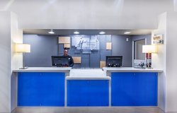  - Holiday Inn Express & Suites Jenks