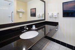  - Fairfield Inn & Suites by Marriott Bremerton