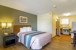  - HomeTowne Studios Waukegan