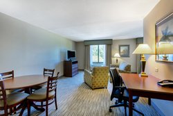  - Holiday Inn Express & Suites Bradenton - I-75, Exit 217