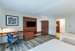  - Holiday Inn Express & Suites Woodland Tulsa