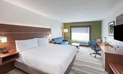  - Holiday Inn Express & Suites Woodland Tulsa