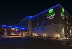  - Holiday Inn Express & Suites Woodland Tulsa