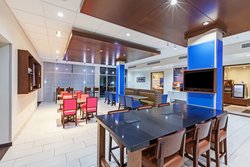  - Holiday Inn Express & Suites Woodland Tulsa