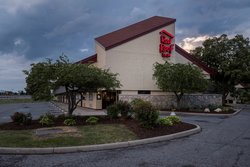  - Red Roof Inn Maumee - I-80 & I-90, Exit 59