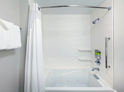  - Holiday Inn Express & Suites Woodland Tulsa