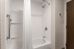  - Holiday Inn Express & Suites O'Hare Airport Des Plaines