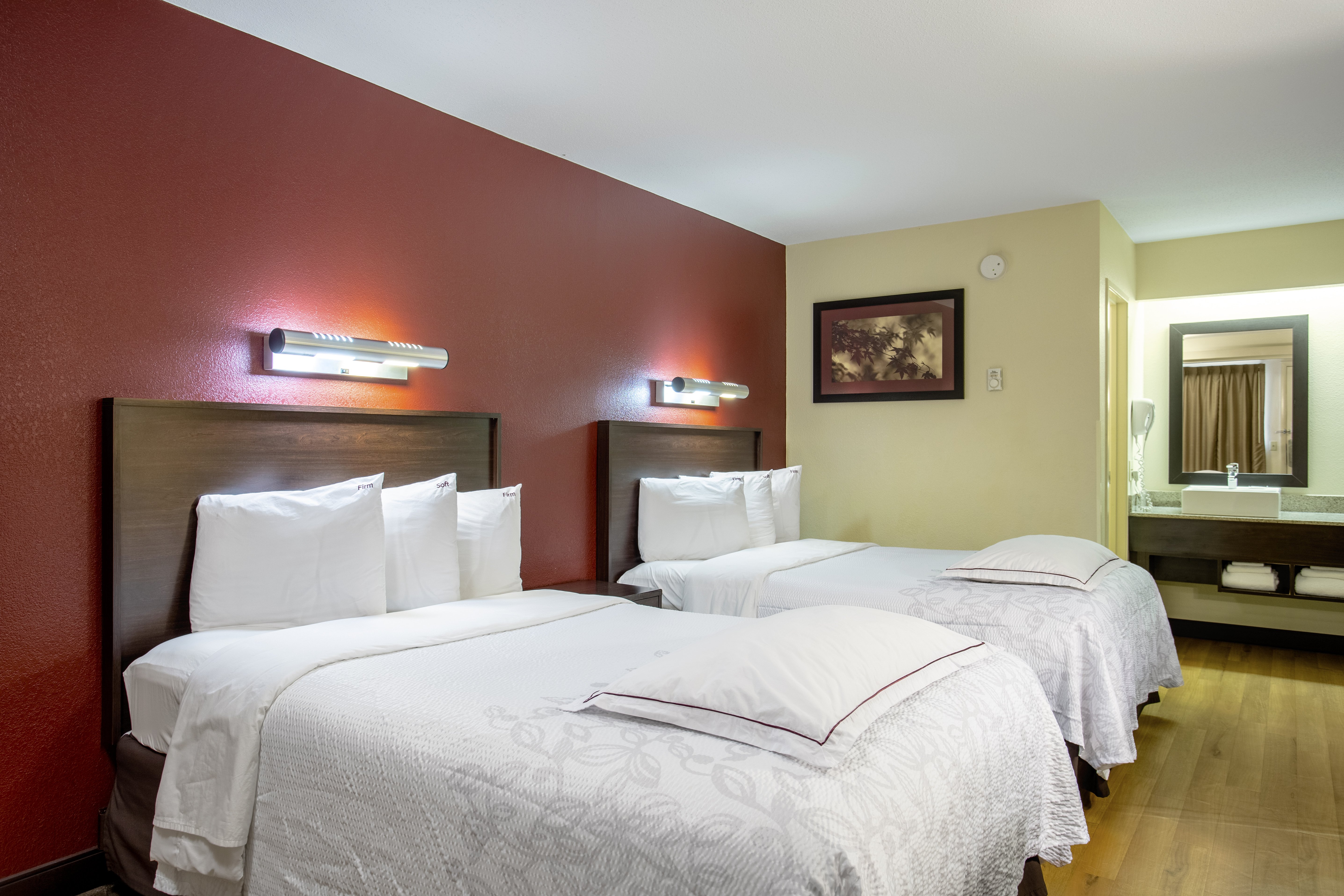 RED ROOF PLUS BALTIMORE-BWI AIRPORT-guestroom-Premium 2 Full Beds.jpg
