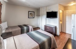  - HomeTowne Studios South Orlando - FL Turnpike, Exit 254