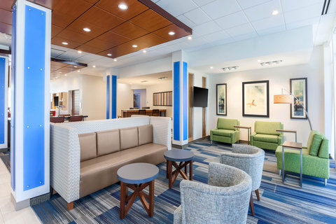 Relax in our welcoming lobby and enjoy free Wi-Fi.