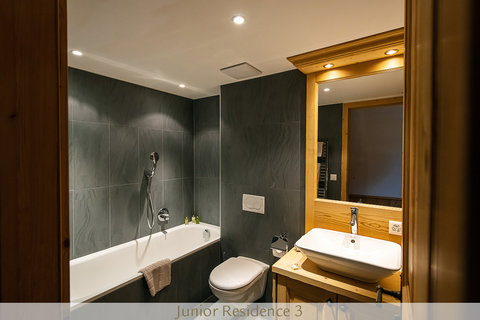 CHALET ROYALP HOTEL AND SPA - Photo 28