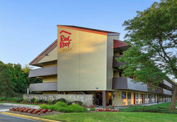  - Red Roof Plus+ Inn & Suites Oxon Hill - I-95 & I-495, Exit 4