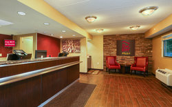  - Red Roof Plus+ Inn & Suites Oxon Hill - I-95 & I-495, Exit 4