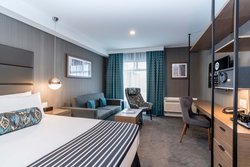  - Sandman Signature Calgary Airport Hotel