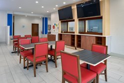  - Holiday Inn Express & Suites North Pueblo - I-25, Exit 102